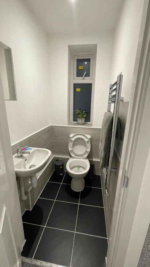 2 Bed Room Luxury Apartment In Old Kent Road Londres Extérieur photo